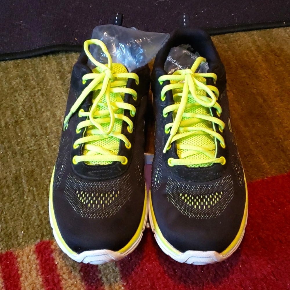Champion men's 10.5 memory foam comfort shoes - Picture 12 of 12